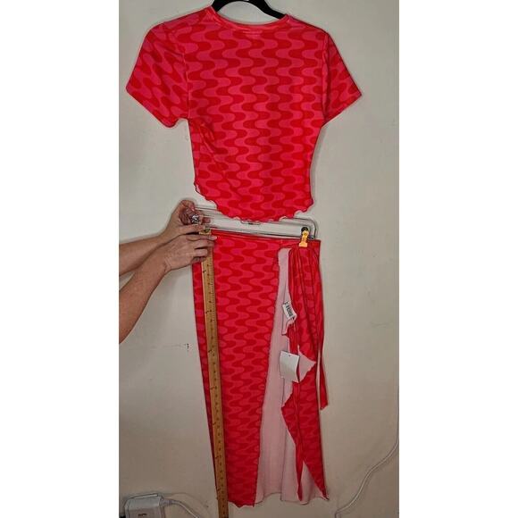 NWT Fensi Ssense Red Pink Wave Wrap Skirt & Short Sleeve Top M - Picture 4 of 8